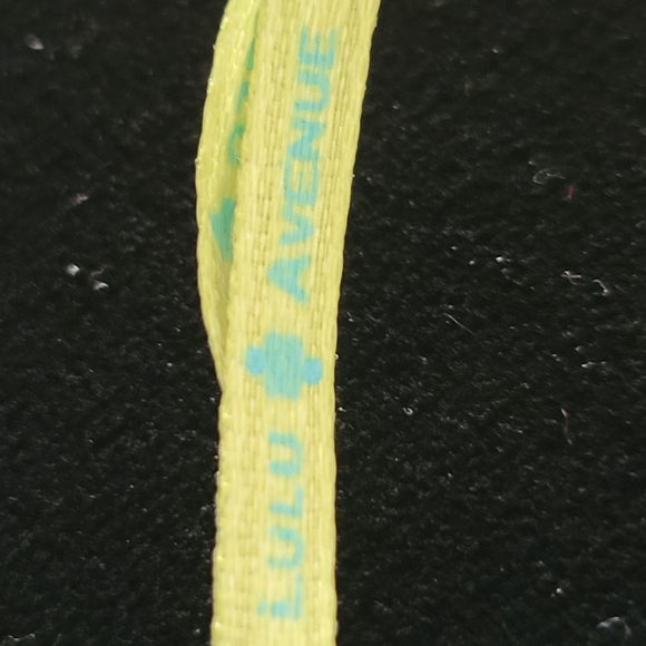 Lulu Avenue gold crown pendant - Picture 5 of 5